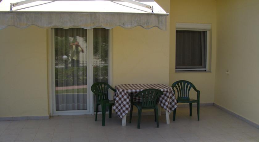Apartments Monika Криопиги Экстерьер фото