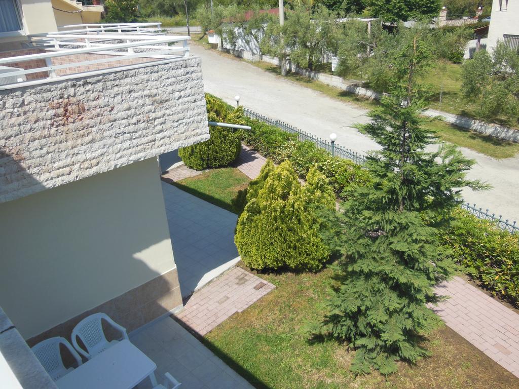 Apartments Monika Криопиги Экстерьер фото